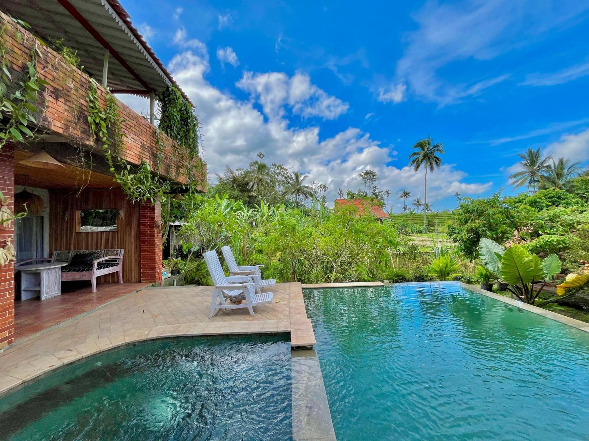 Pondok Isoke Bunggalow Banyuwangi  Exterior photo